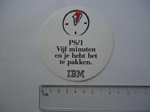 sticker oud IBM computer pc PS/1 tijd klok retro strip, Verzamelen, Stickers, Zo goed als nieuw, Bedrijf of Vereniging, Verzenden