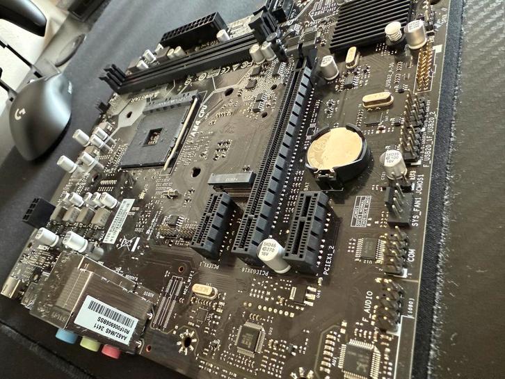 Biostar A520M S – AM4 Moederbord, Zo Goed Als Nieuw!, Computers en Software, Computerkoelers, Zo goed als nieuw, Luchtkoeling