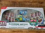 Pokémon - Blooming Waters Premium Collection - Pokémon, Hobby en Vrije tijd, Verzamelkaartspellen | Pokémon, Ophalen of Verzenden