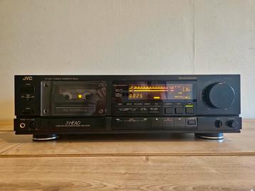 JVC TD-V621

3-Head Stereo Tape Recorder

 beschikbaar voor biedingen