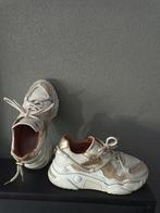 Dwrs dwars sneakers 38 goud wit beige tinten, Ophalen of Verzenden, Gedragen, Wit, Sneakers of Gympen
