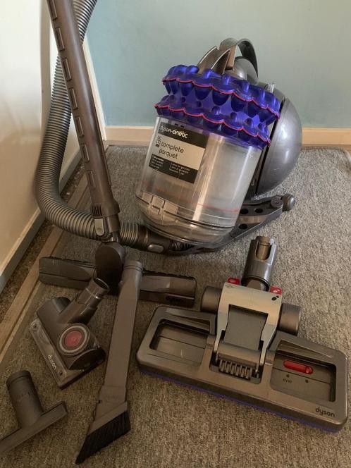 Dyson  cinetic Dc52 complete parquet, Witgoed en Apparatuur, Stofzuigers, Zo goed als nieuw, Stofzuiger, 1200 tot 1600 watt, Reservoir