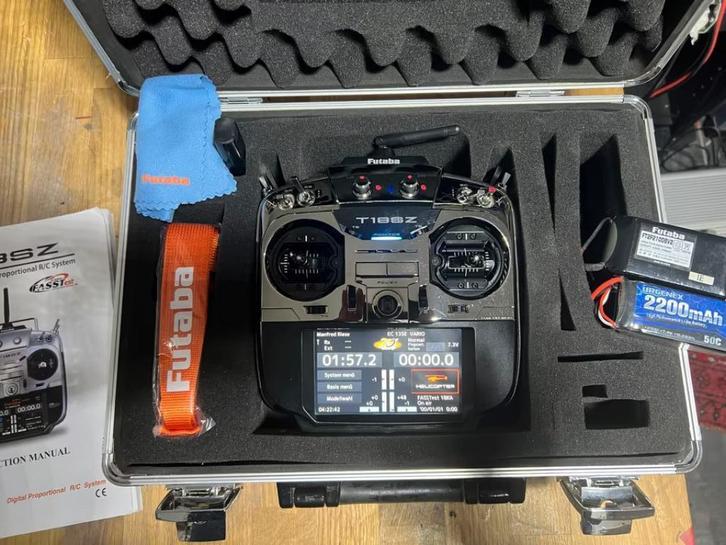 Futaba T18SZ, Hobby en Vrije tijd, Modelbouw | Radiografisch | Vliegtuigen, Zo goed als nieuw, Overige typen, Verzenden