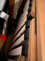 Bed met verstelbare lattenbodem, papegaai beugel, etc, Huis en Inrichting, Slaapkamer | Bedden, Ophalen, Zo goed als nieuw