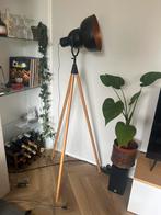 Staande lamp driepoot, Huis en Inrichting, Lampen | Vloerlampen, Ophalen, Zo goed als nieuw, 150 tot 200 cm