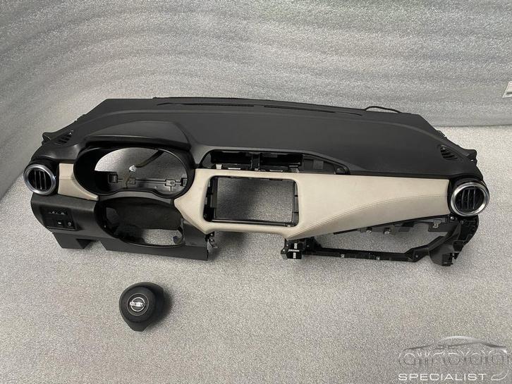 Nissan Micra (K14) 2017+ dashboard + airbag set stuurairbag, Auto-onderdelen, Dashboard en Schakelaars, Nissan, Gebruikt, Ophalen of Verzenden