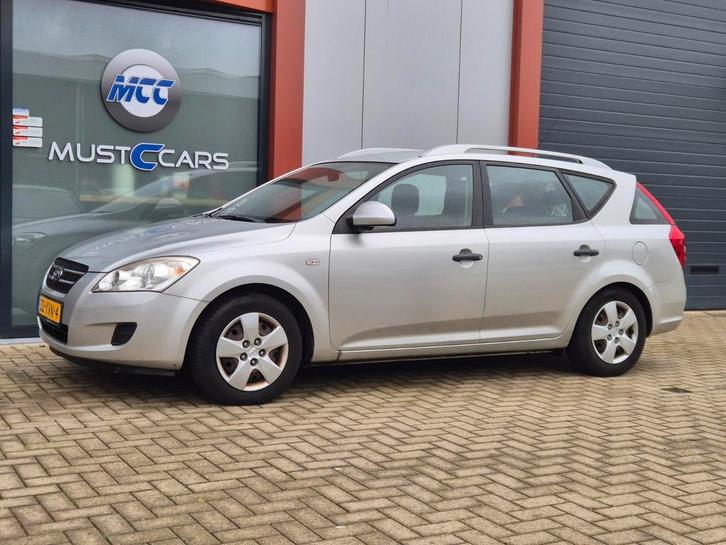 Kia (Pro) Cee d 1.6 Cvvt Sporty Wagon/Trekhaak/Isofix/Airco, Auto's, Kia, Bedrijf, (Pro) Cee d, ABS, Airbags, Airconditioning