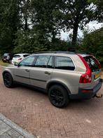 Volvo XC90 2.5 T Geartronic 2003 Grijs/zand/champagne, Auto's, Volvo, 7 stoelen, 2521 cc, Vierwielaandrijving, 209 pk