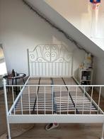 Wit metalen bedframe (IKEA)met lattenbodem 160x200cm., Wit, Romantisch, Tweepersoons, Ophalen of Verzenden