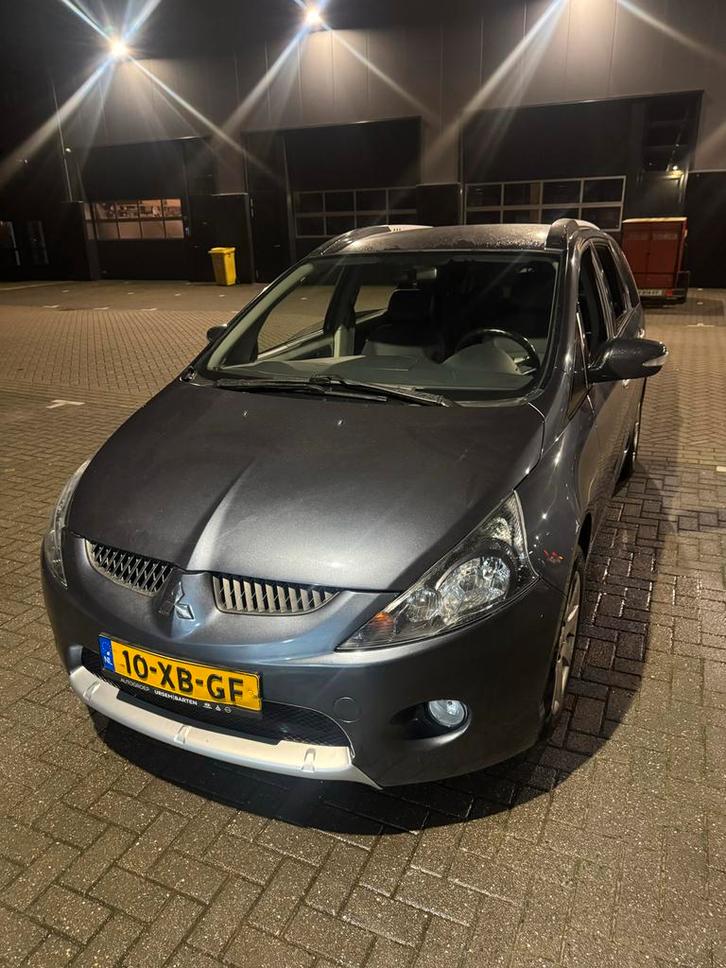 Mitsubishi Grandis 2.4 Mivec 7 AUT 2007 Grijs 7 stoelen, Auto's, Mitsubishi, Particulier, Grandis, ABS, Airbags, Airconditioning