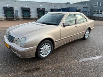 Mercedes-Benz E-Klasse 2.6 E240 128000 km  AUT 2001 beschikbaar voor biedingen