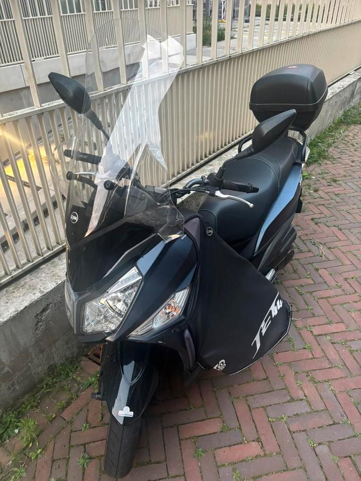 Sym Jet14 bromscooter 45km 2021, Fietsen en Brommers, Snorfietsen en Snorscooters, Zo goed als nieuw, Overige merken, Benzine
