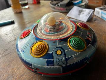 Vintage Blikken Speelgoed UFO X-7 beschikbaar voor biedingen