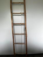 Deco ladder, Doe-het-zelf en Verbouw, Ladders en Trappen, Ophalen of Verzenden, Zo goed als nieuw, Minder dan 2 meter