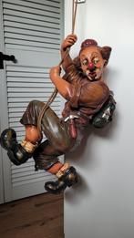 Klimmende Clown - Houten Decoratie, Antiek en Kunst, Kunst | Beelden en Houtsnijwerken, Ophalen of Verzenden