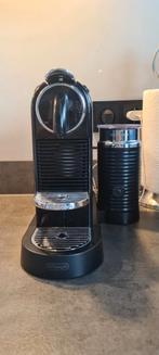 Nespresso met  melkopschuimer, Witgoed en Apparatuur, Koffiezetapparaten, Zo goed als nieuw, Ophalen