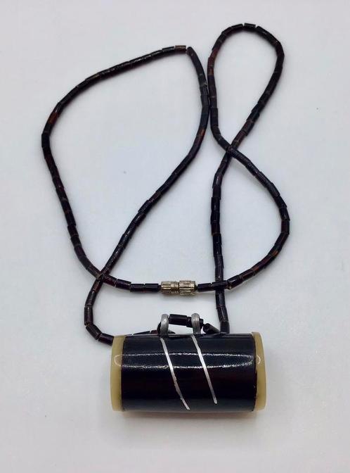 Vintage Afrikaanse Tuareg ketting zilver parelmoer hoorn, Sieraden, Tassen en Uiterlijk, Antieke sieraden, Ketting, Zilver, Verzenden