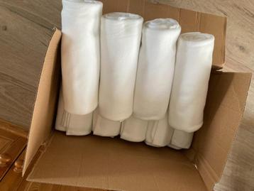 20 witte fleecedekens/throws voor bv een bruiloft beschikbaar voor biedingen