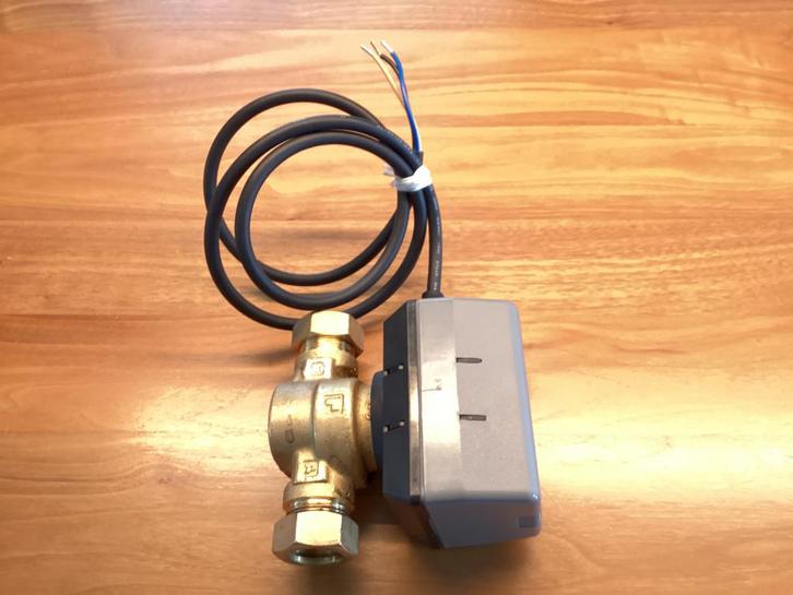 Honeywell VC4013 2-wegklep, Doe-het-zelf en Verbouw, Verwarming en Radiatoren, Zo goed als nieuw, Overige typen, Minder dan 200 watt