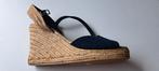 Espadrilles met hoge sleehak, donkerblauw. Merk FUGU, mt 41, Ophalen of Verzenden, Zo goed als nieuw, Blauw, Espadrilles of Moccasins
