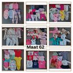 Bananendoos vol meisjeskleding maat 62 - €37, Ophalen of Verzenden, Gebruikt, Meisje, Shirtje of Longsleeve