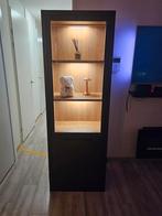 Mooie vitrinekast met visgraat motief, Ophalen, Glas, 50 tot 100 cm, Zo goed als nieuw