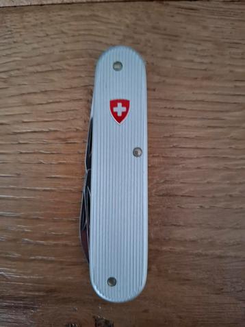 Victorinox Cadet alox mes zakmes beschikbaar voor biedingen