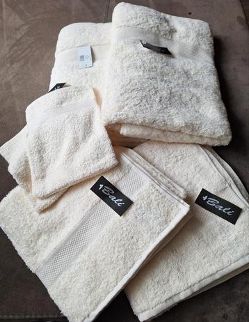 Nieuwe Bali Handdoekenset 2 badlaken 2 handdoeken 2 washand  beschikbaar voor biedingen