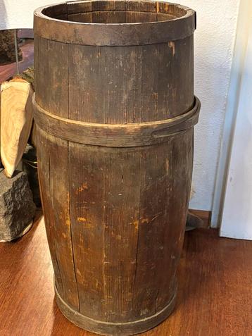 Houten oude ton H 73/Diam. 30/ beschikbaar voor biedingen