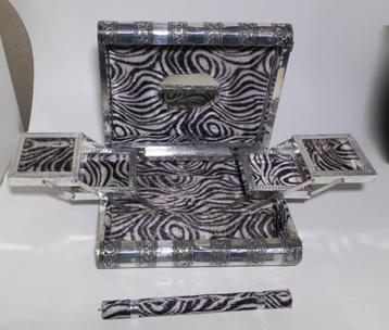 Bijouterie doos met zebra bekleding, sieraden kist beschikbaar voor biedingen