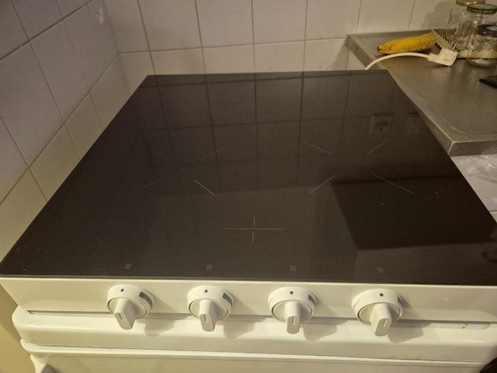 Etna KIV254KWIT vrijstaande inductiekookplaat. , Witgoed en Apparatuur, Kookplaten, Zo goed als nieuw, Vrijstaand, Inductie, 4 kookzones