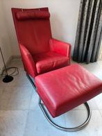 Montis Madonna fauteuil met hocker in rood leer, Ophalen, Minder dan 75 cm, Leer, Zo goed als nieuw
