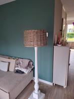 Staande lamp met rieten kap, Ophalen, Gebruikt, 150 tot 200 cm