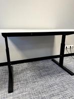 Bureaus, Huis en Inrichting, Bureaus, Ophalen, In hoogte verstelbaar, Zo goed als nieuw, Bureau