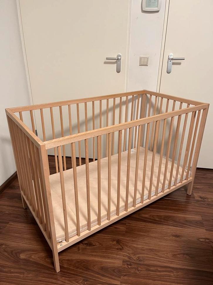 IKEA SNIGLAR Ledikant + GRATIS Matras, matrashoes, Kinderen en Baby's, Babywiegjes en Ledikanten, Nieuw, Ledikant, Ophalen of Verzenden