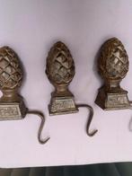 3 kapstok haken. Ijzer., Ophalen, Gebruikt