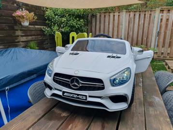 Kinder elektrische mercedes GLA AMG beschikbaar voor biedingen