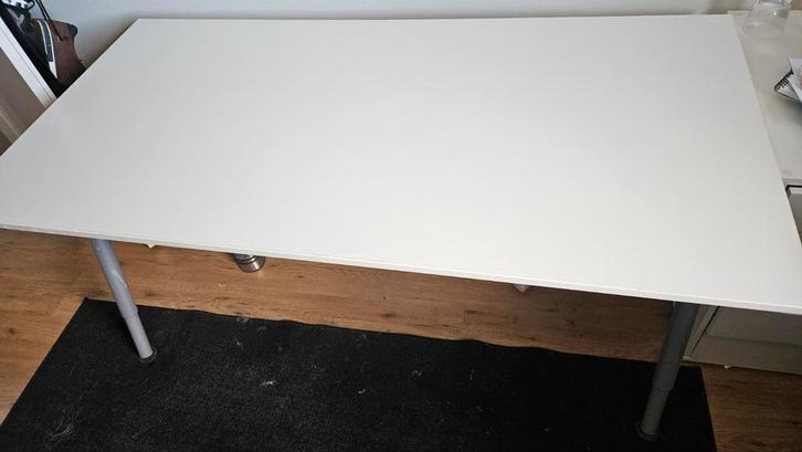 Ikea Thyge bureau 160x80cm, Huis en Inrichting, Bureaus, Gebruikt, Ophalen