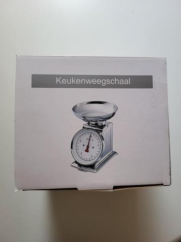 Analoge Keukenweegschaal beschikbaar voor biedingen