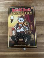 Donald Duck history 6: de moderne tijd, Boeken, Stripboeken, Gelezen, Ophalen of Verzenden, Walt Disney, Eén stripboek