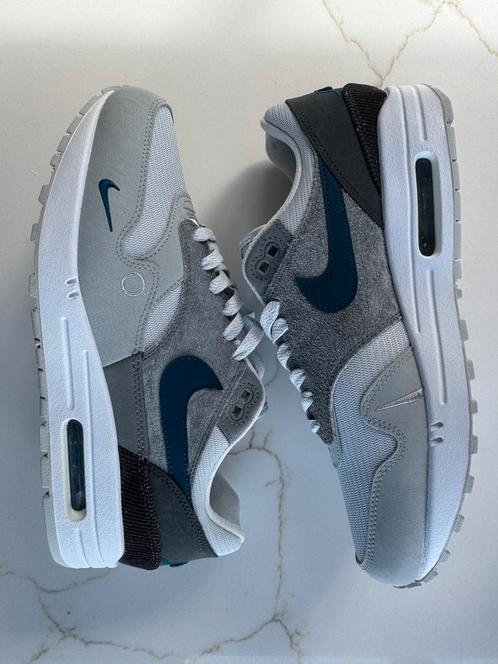 Nike Air Max 1 City Pack "London", Kleding | Heren, Schoenen, Nieuw, Overige kleuren, Verzenden