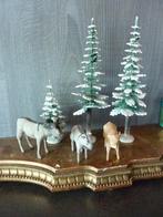 Antieke flock diertjes voor een Kerststal., Verzenden