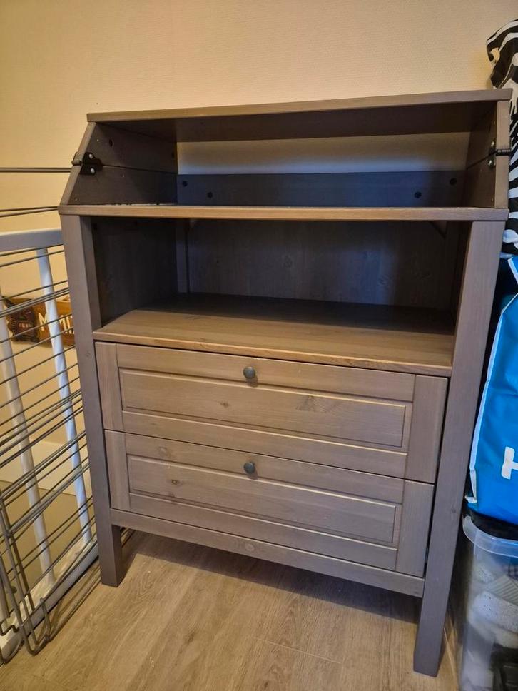 Ikea Sundvik commode babykamer bruin, Kinderen en Baby's, Kinderkamer | Commodes en Kasten, Gebruikt, Commode, 105 cm of meer