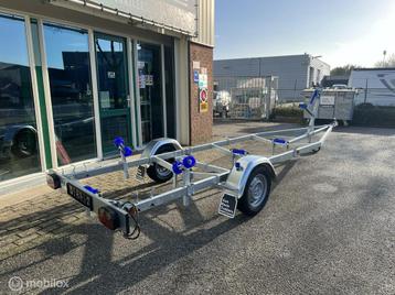 MARLIN BTR1 L750KG VOOR BOTEN TOT 5.5M NIEUW