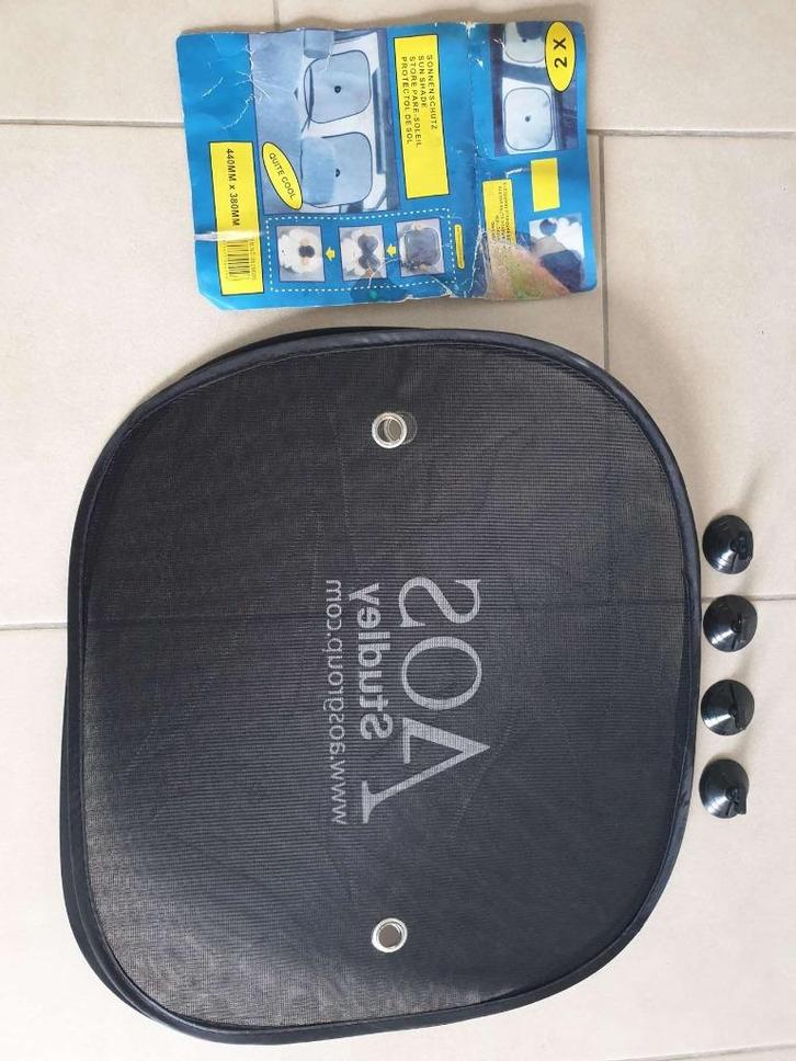2x zonnescherm sun shade auto met zuignappen 440x380mm nieuw, Auto diversen, Auto-accessoires, Nieuw, Ophalen of Verzenden