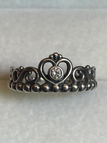 Zilveren pandora ring beschikbaar voor biedingen