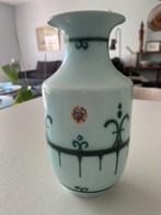 Flora Plateel Gouda Vaas - Midcentury Design, Antiek en Kunst, Antiek | Vazen, Ophalen of Verzenden