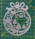 Snijmal kerstbal  / strikje/ kerstboompjes, Hobby en Vrije tijd, Kaarten | Zelf maken, Ophalen of Verzenden, Zo goed als nieuw