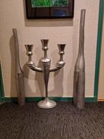 Grote metaal Kandelaar met 2 Vazen, Huis en Inrichting, Ophalen, Metaal, 75 cm of meer