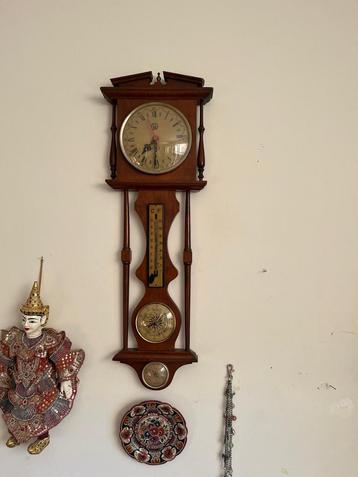 Antieke Wandklok met Barometer & Thermometer beschikbaar voor biedingen